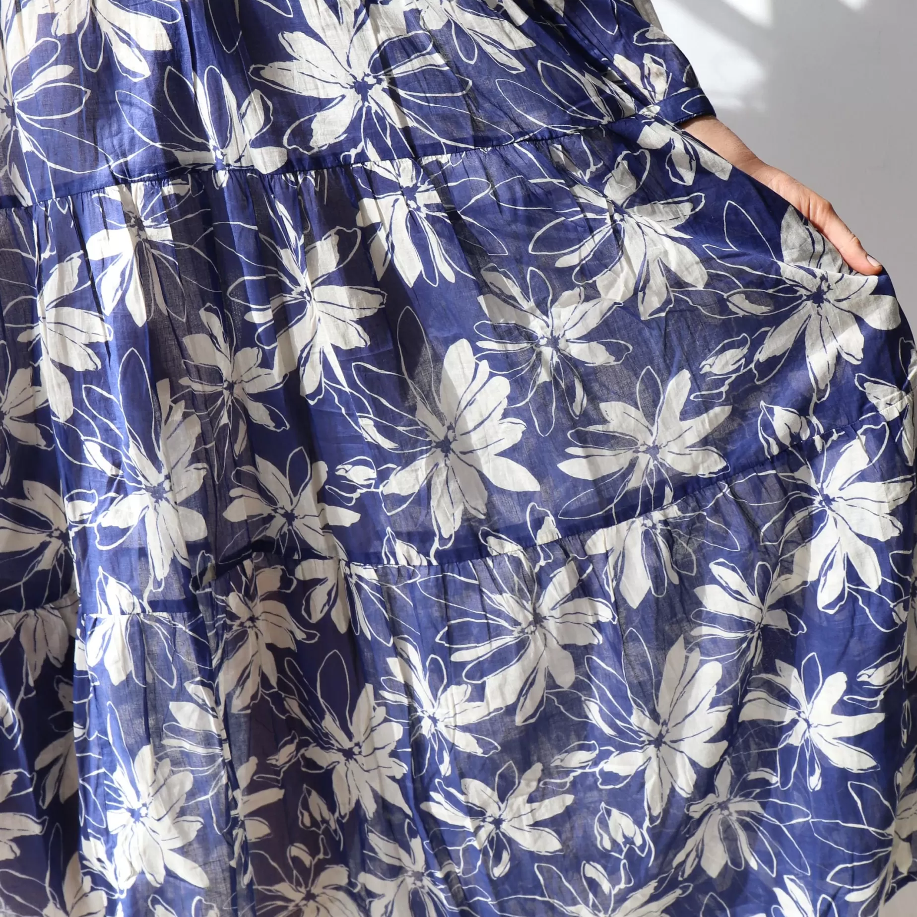 Callista Navy Floral** Best Sale